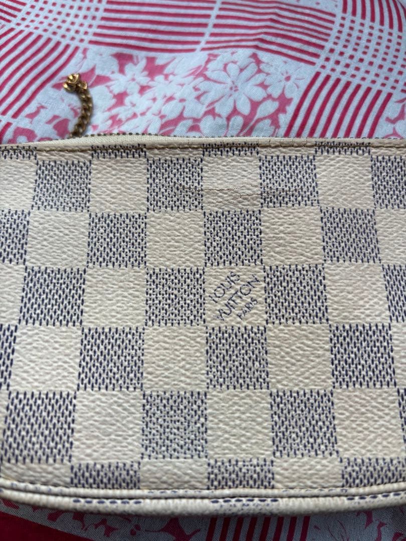 ルイヴィトンポーチ