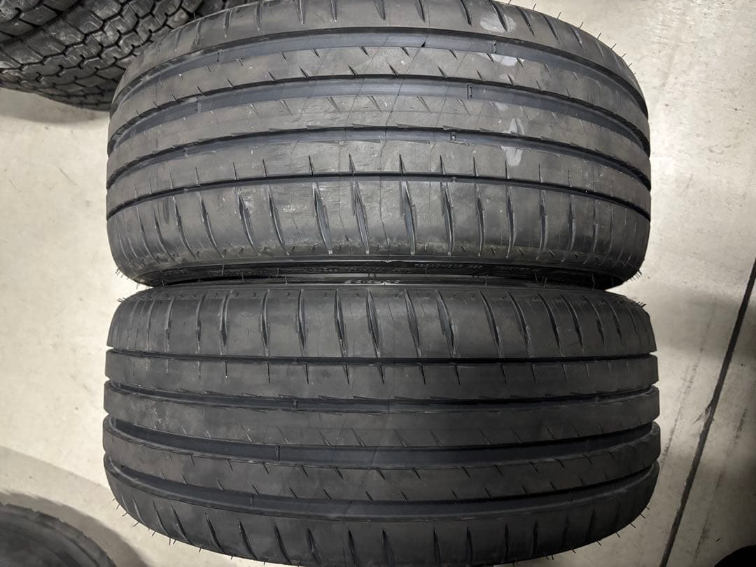【2025年製！】215/40R18 サマータイヤ4本セット