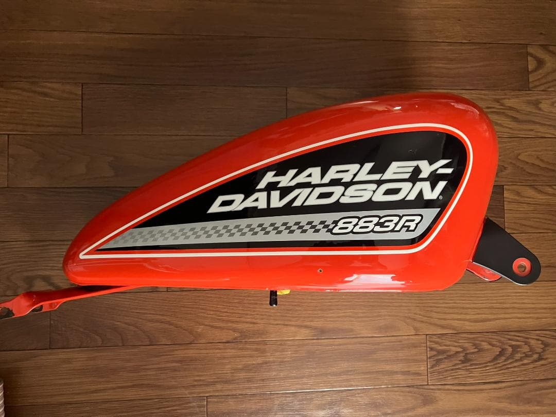 04〜06年 キャブ車用 スポーツスター 883Rタンク