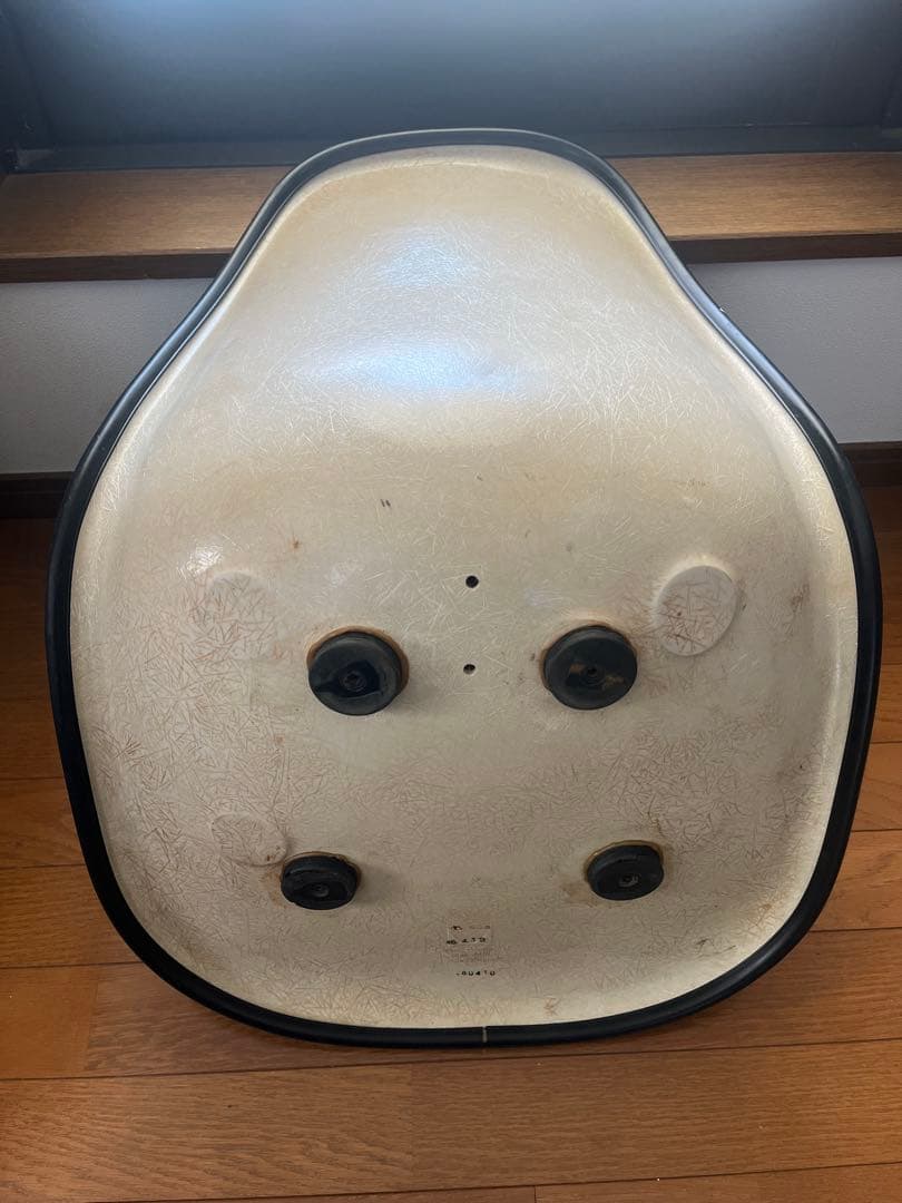 ハーマンミラー イームズ サイドシェル ブルー シェルのみ(張り替え素材)その1