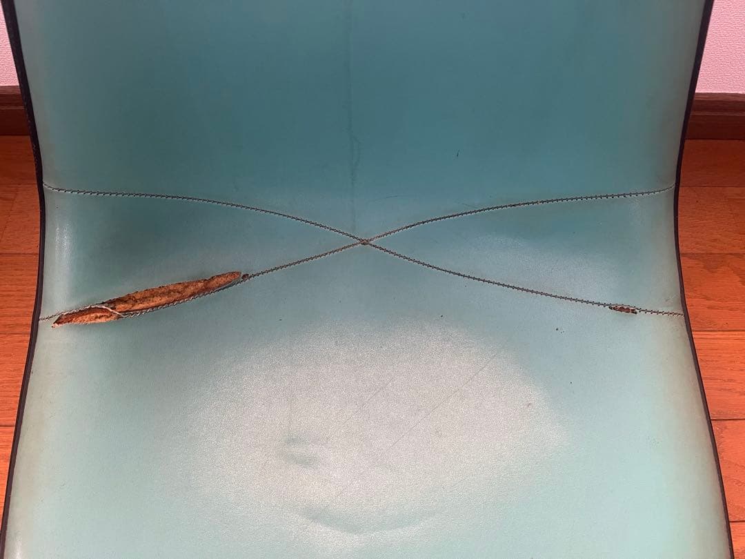 ハーマンミラー イームズ サイドシェル ブルー シェルのみ(張り替え素材)その1