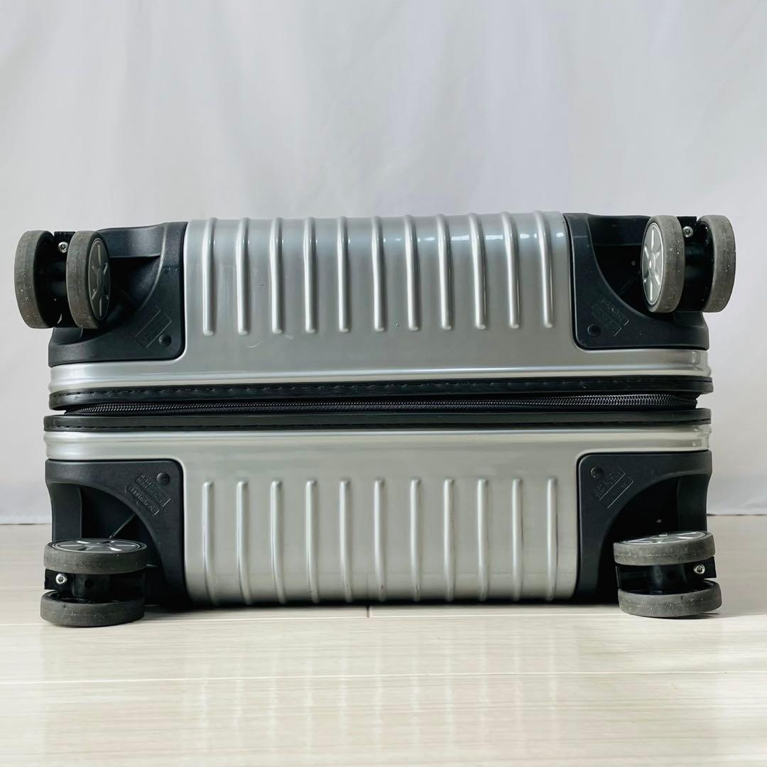 極美品　リモワ　サルサ　82L 4輪　グレー　シルバー　廃盤