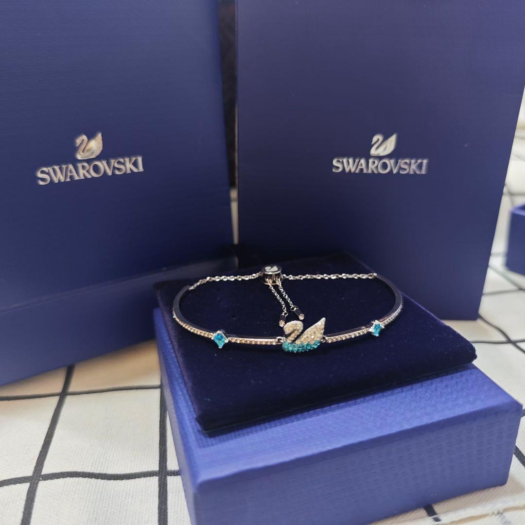 Swarovski スワンモチーフ ブレスレット