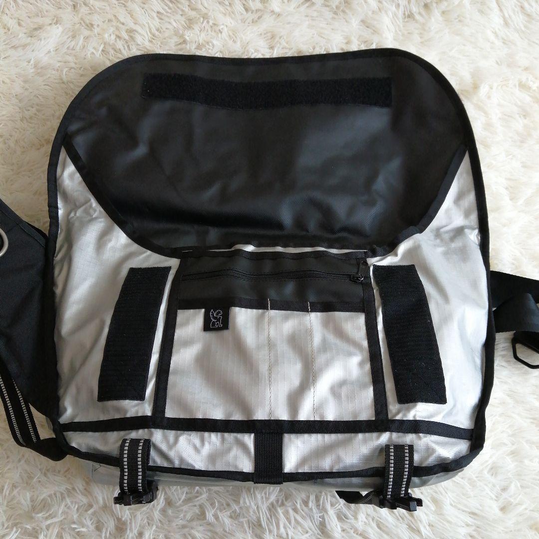 CHROME メッセンジャーバッグ シルバー/ブラック