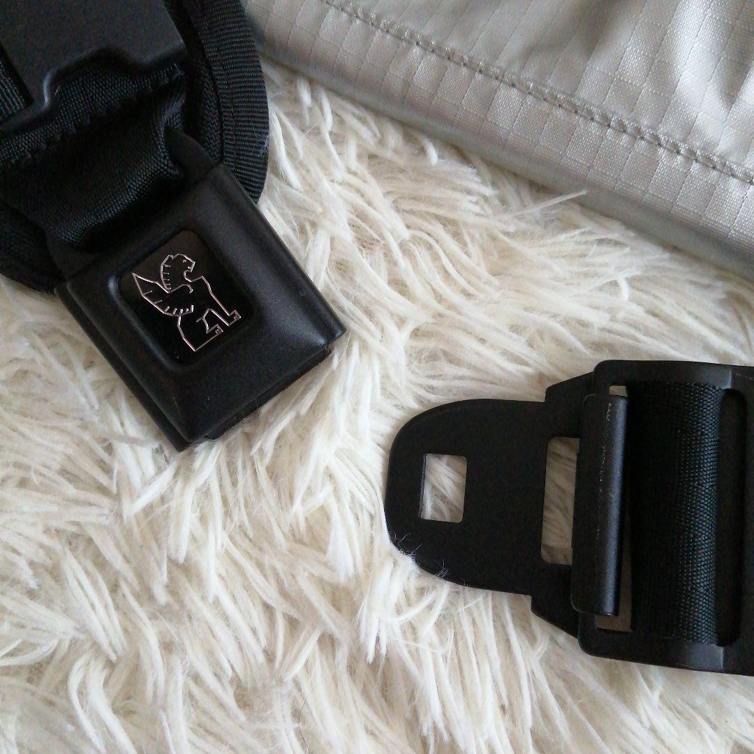 CHROME メッセンジャーバッグ シルバー/ブラック