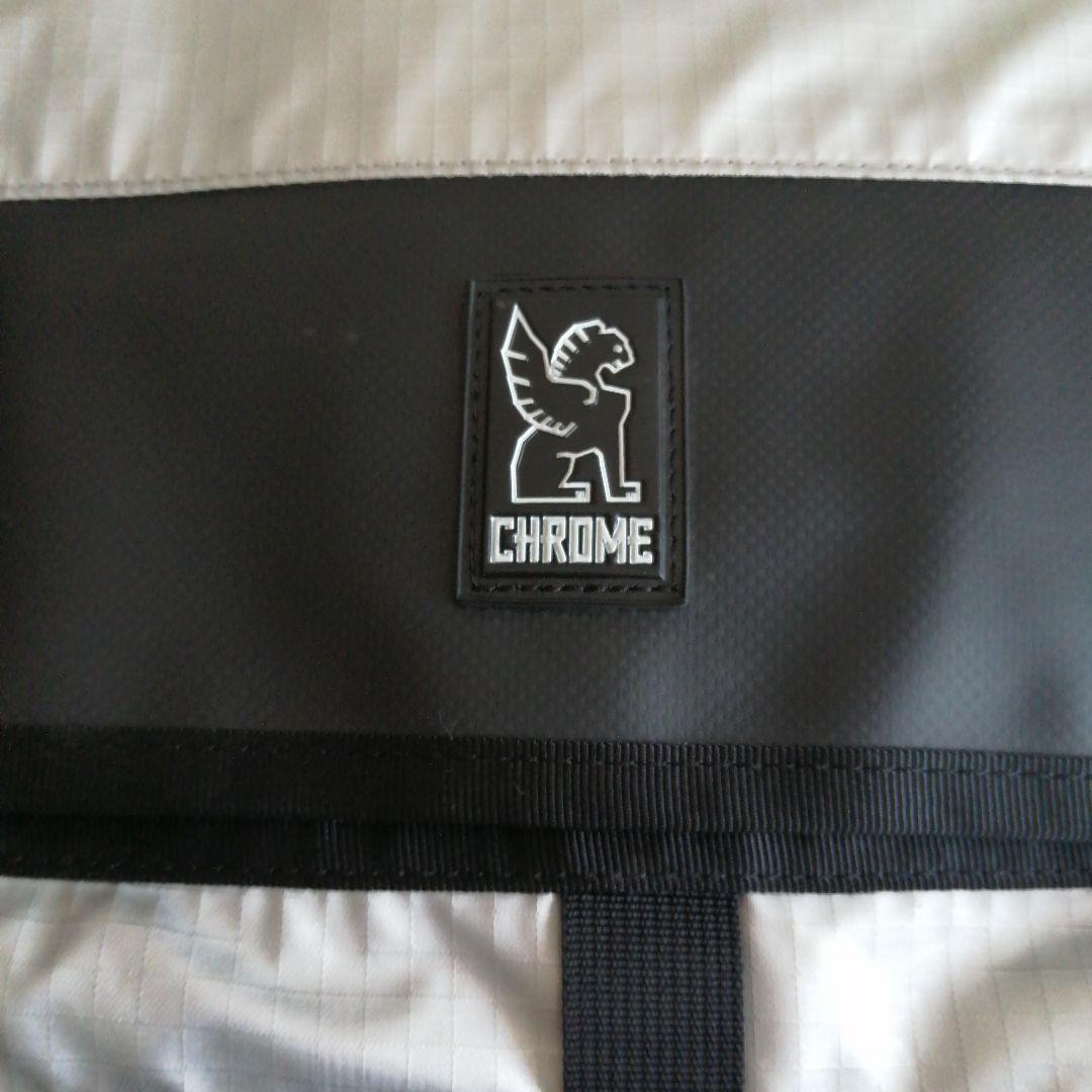 CHROME メッセンジャーバッグ シルバー/ブラック