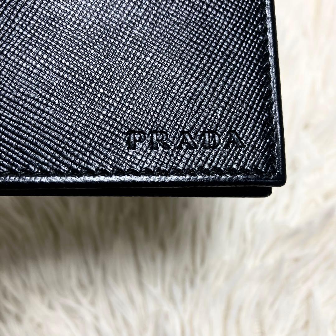 美品 プラダ サフィアーノ マネークリップ レザーブラック