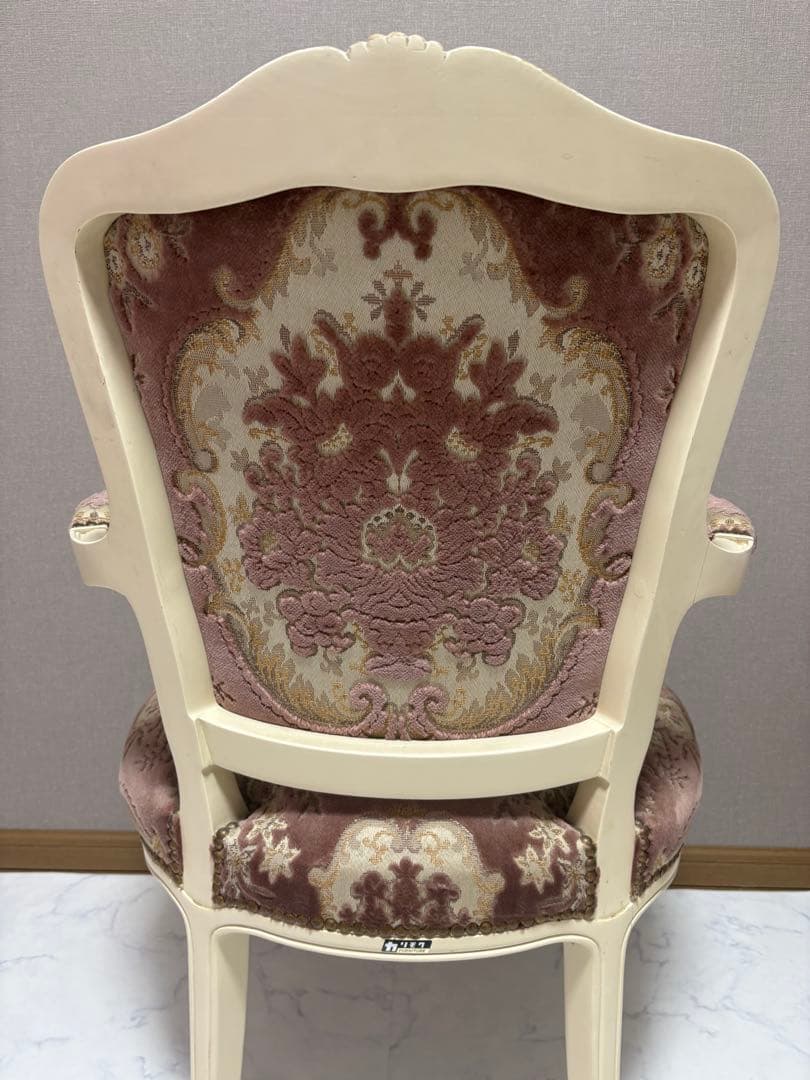 カリモク　ドマーニルイXV ルイ15世 ダイニングチェア