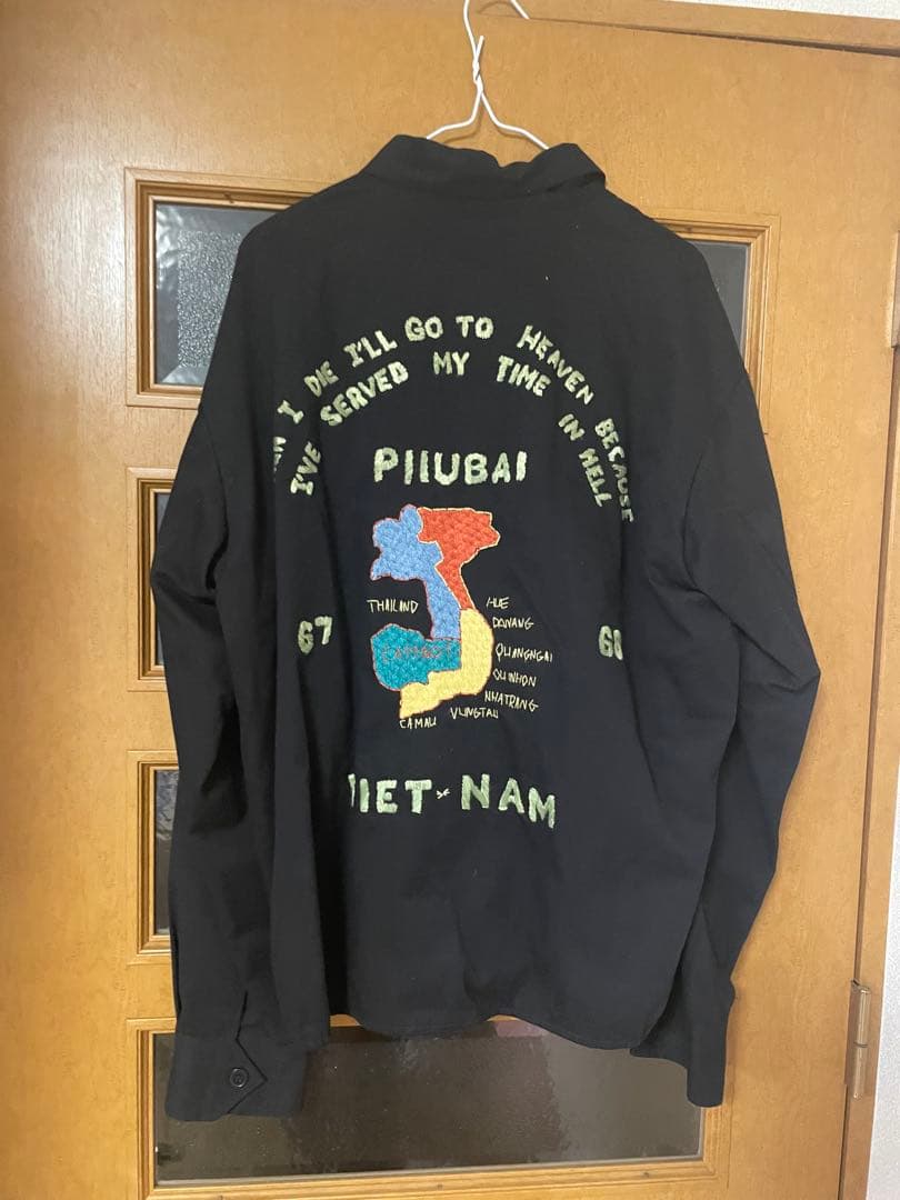 黒色スカジャン 刺繍デザイン　ベトジャン