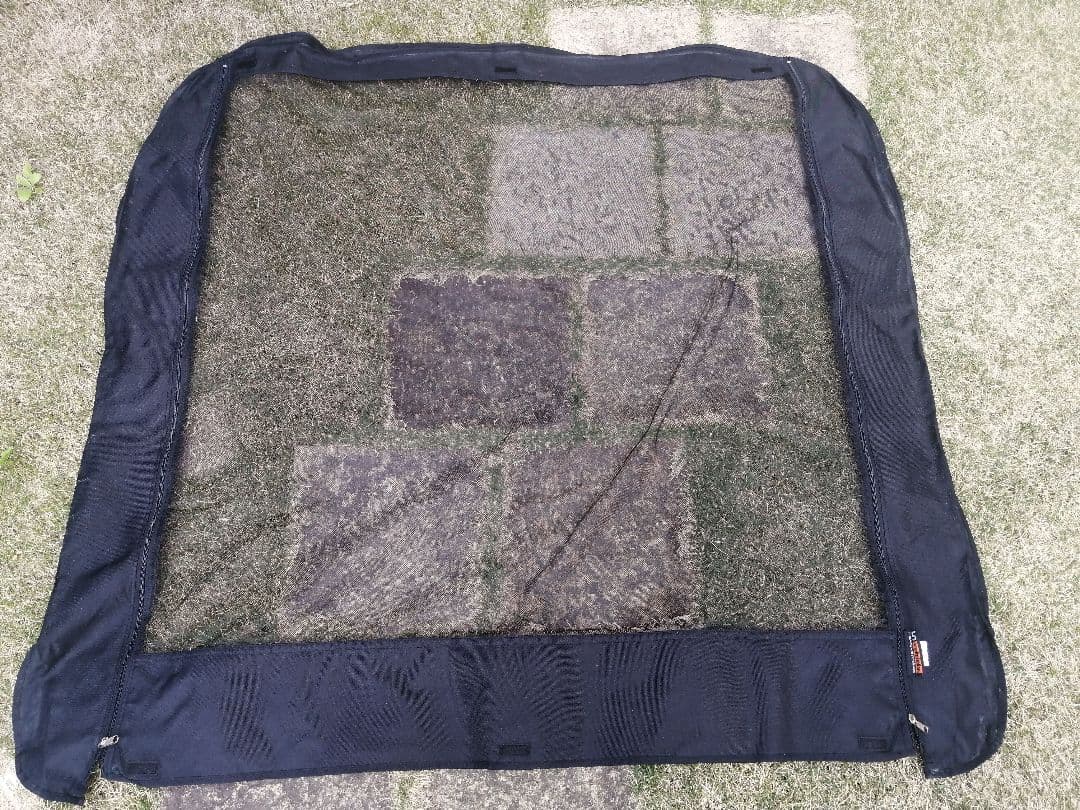 t*4様 ハイエース　200系　虫除け防虫ネット　リア1面　中古　ユーアイビーク