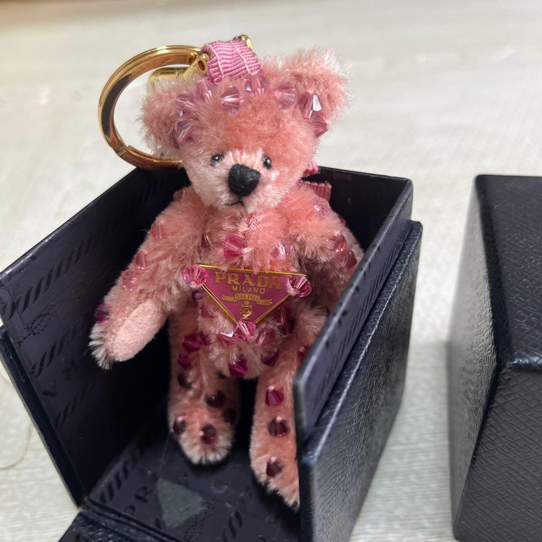 PRADA くま　キーホルダー