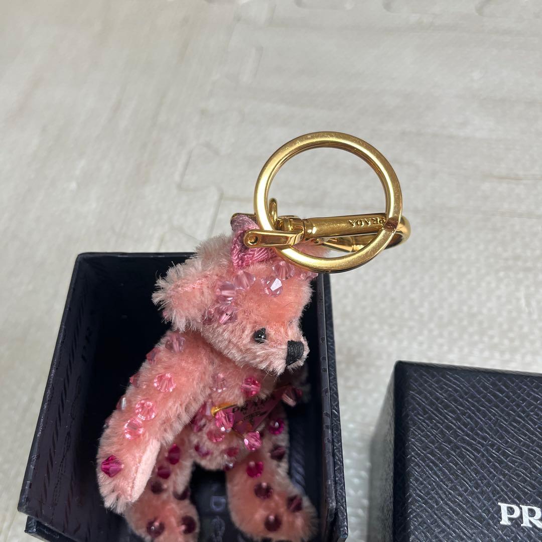 PRADA くま　キーホルダー