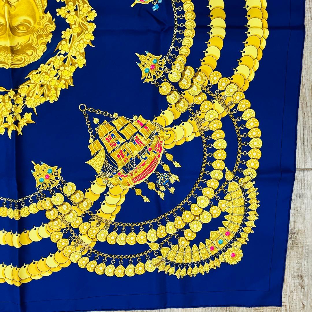 11s30 美品 エルメス HERMÈSスカーフ KOSMIMA シルク100%