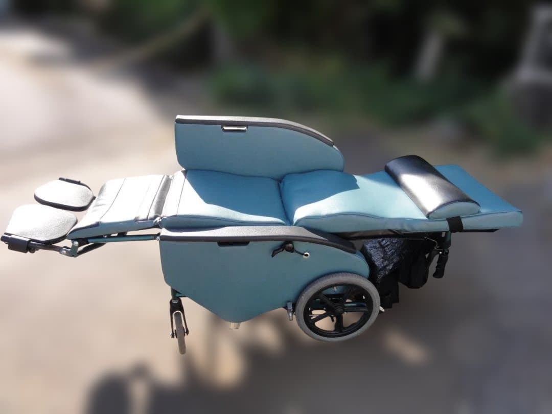 【じゃり】　「松永製作所」フルリクライニング＆ティルト車椅子