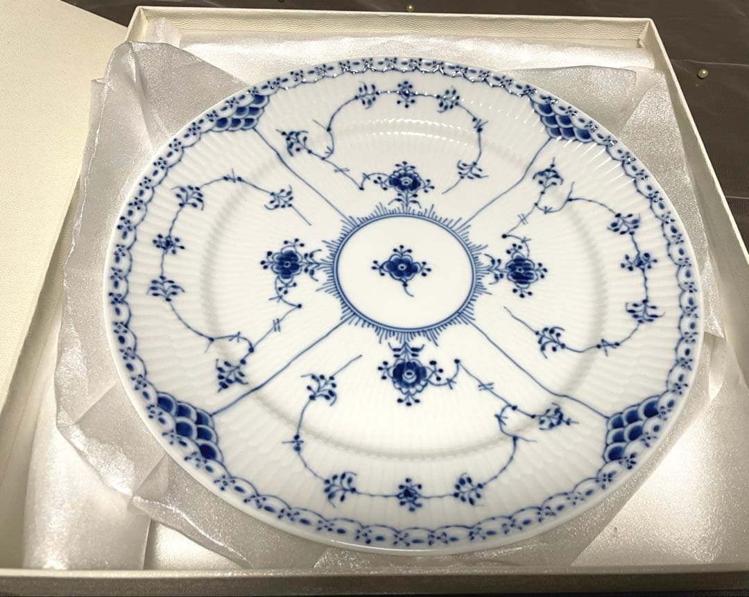 新品ロイヤルコペンハーゲン ブルーフルーテッド ハーフレースプレート27.5cm