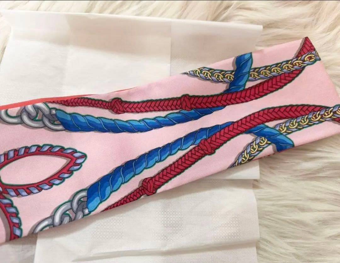 Louis Vuitton シルクバンダナ ピンク