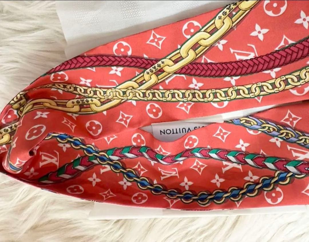 Louis Vuitton シルクバンダナ ピンク