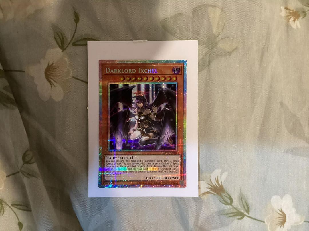 遊戯王　堕天使イシュタム　プリズマ　プリシク　アジア　AES型番