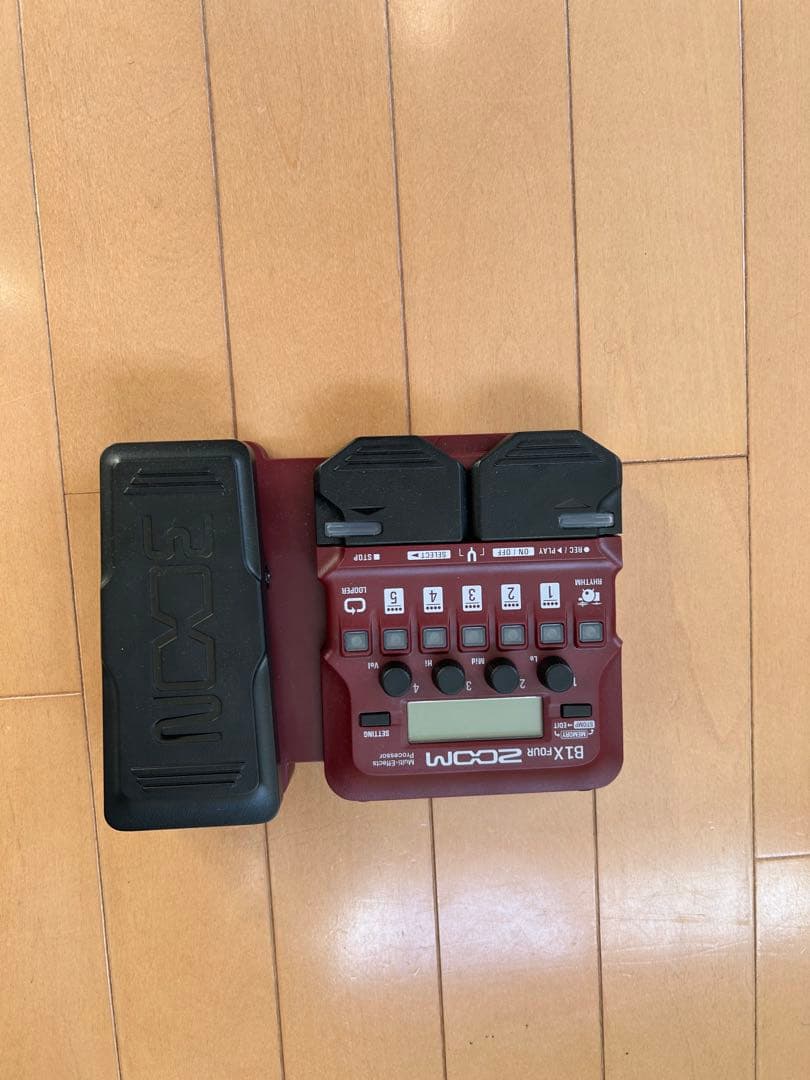 ZOOM G1X FOUR ベースエフェクター