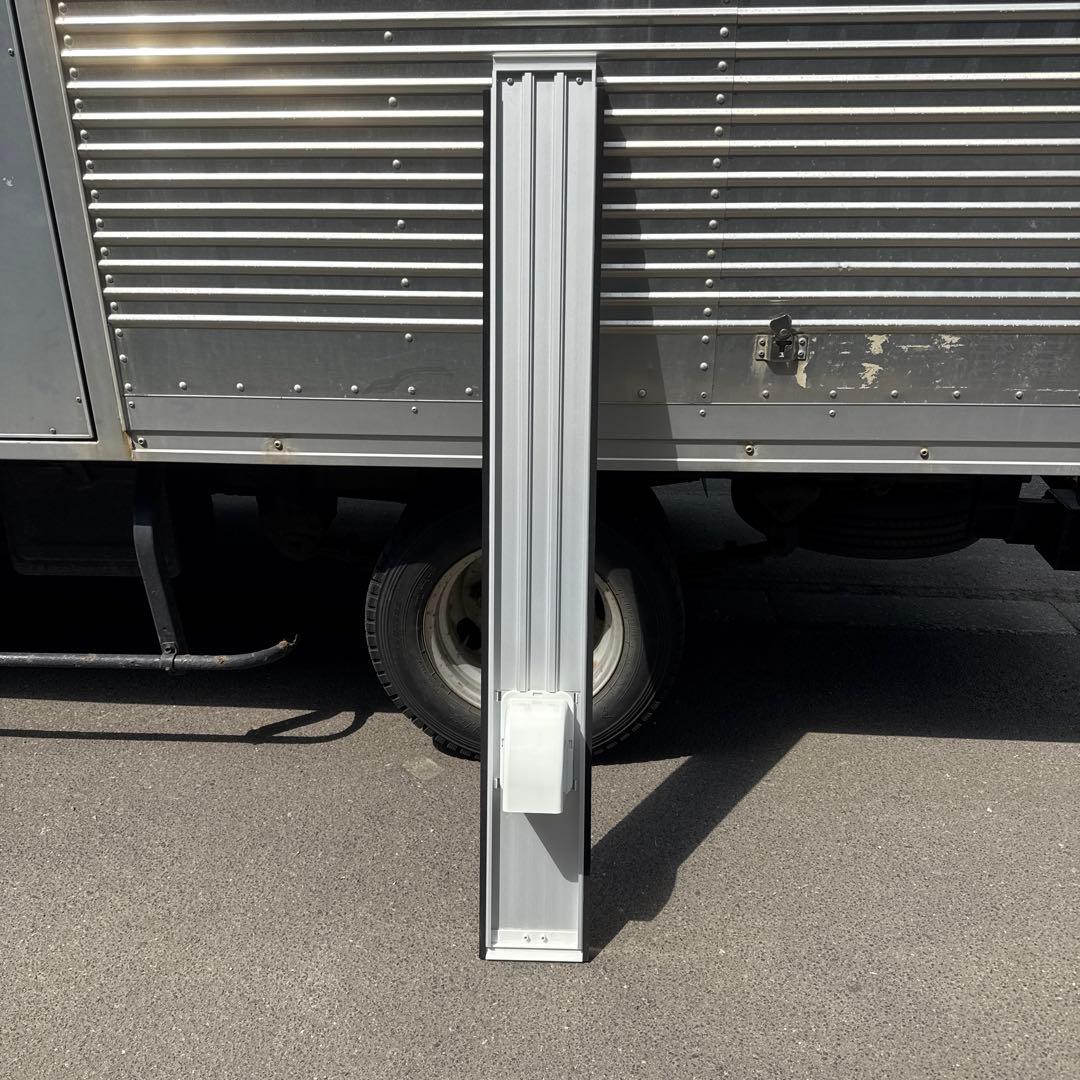 アイリスオーヤマ　IPAM-AL200 ロング窓パネル