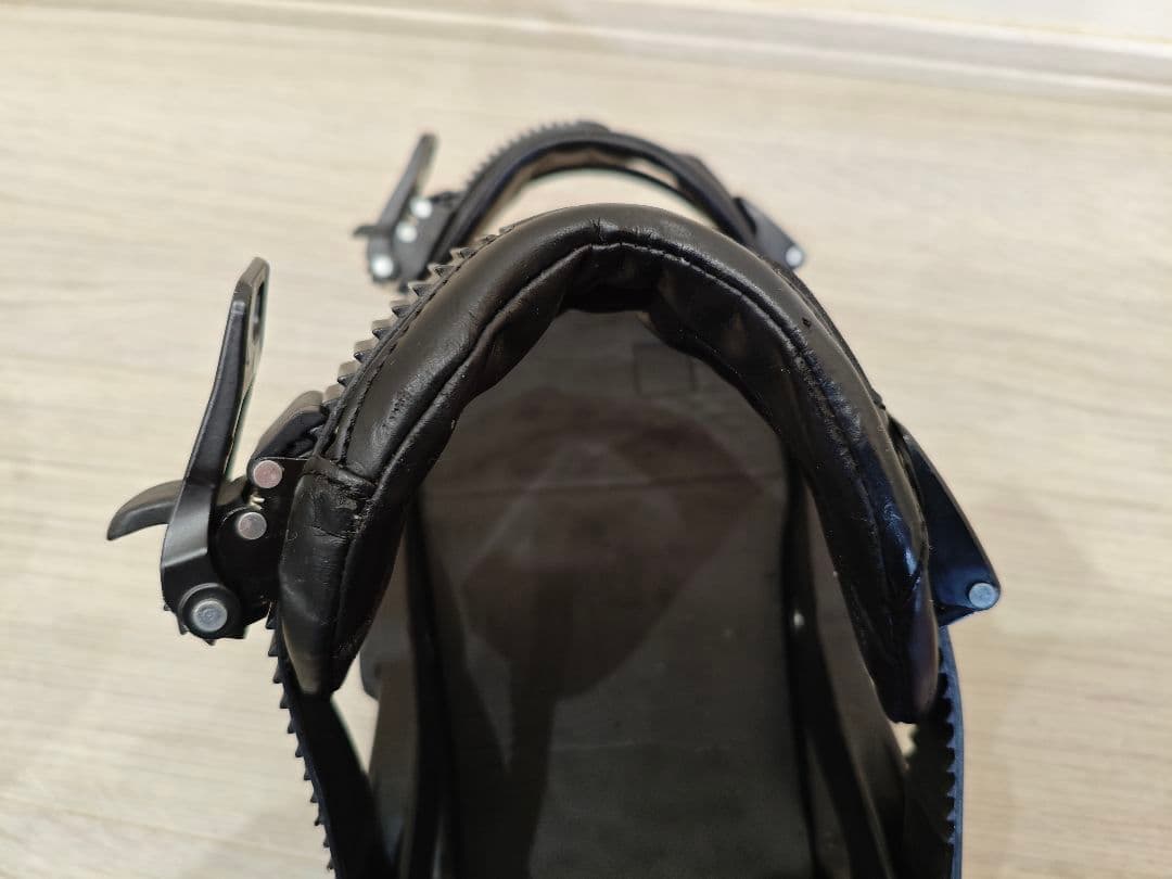 NOW ipo Mスノーボードビンディング バインディング