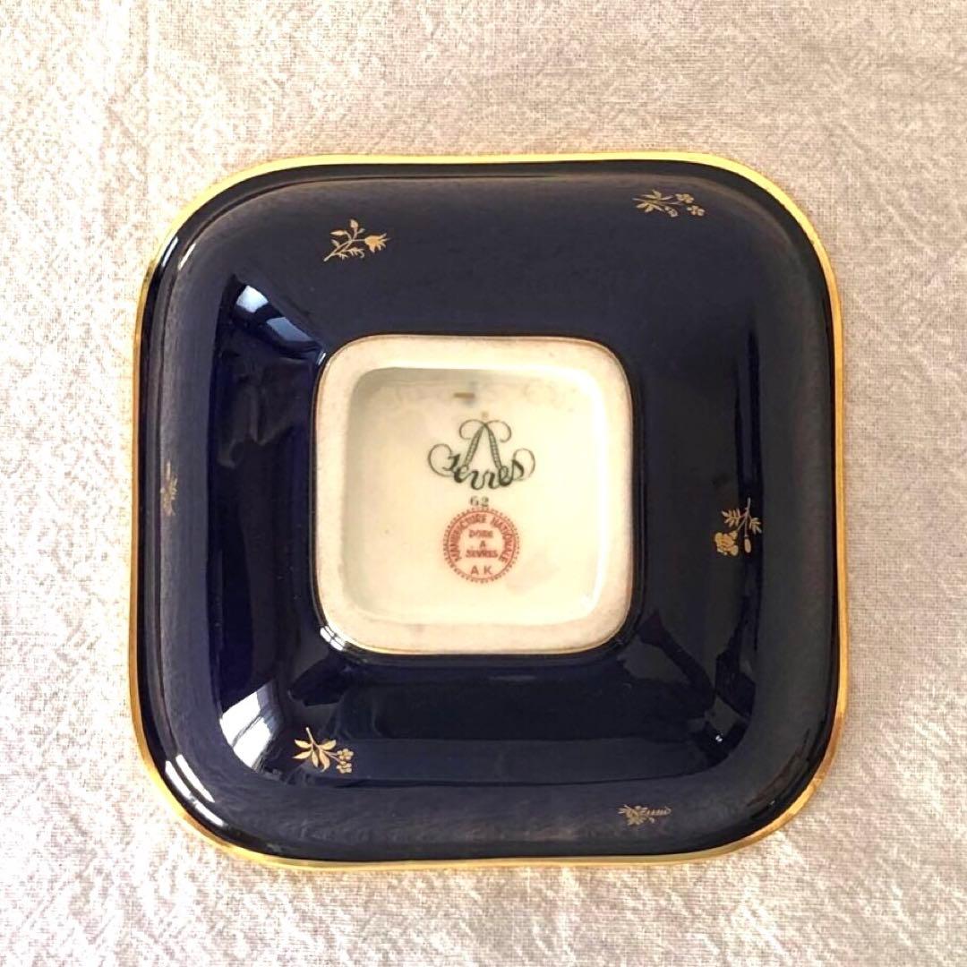 セーブル角形ディッシュ☆ファットブルー☆24K金彩小花紋様☆仏ヴィンテージ未使用