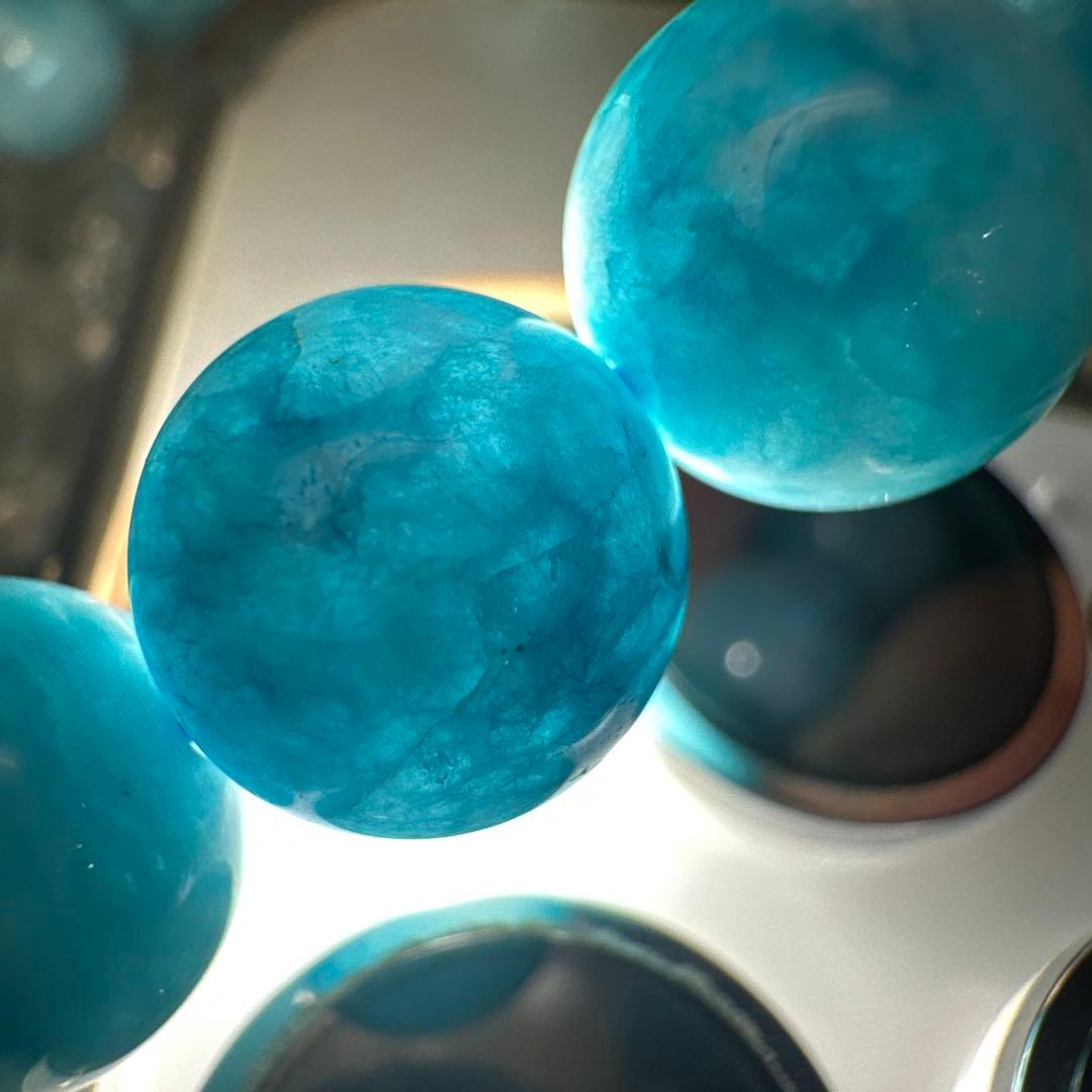 【ラリマー】優しく平和なエネルギー　 カリブ海の宝石　癒しの石　Larimar