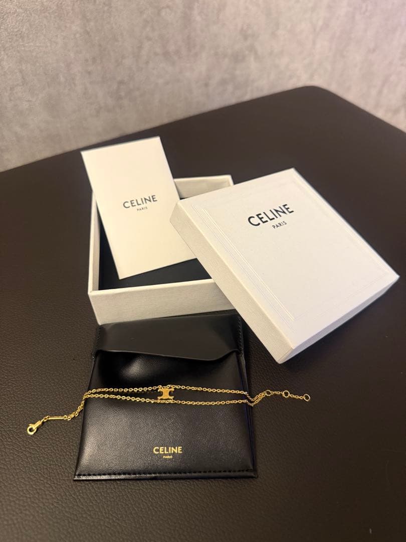 CELINE ゴールドブレスレット