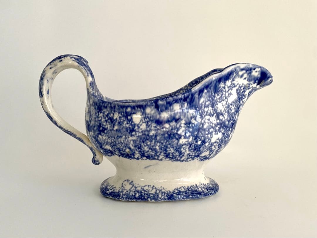 イギリス アンティーク 陶器製 青白のクリーマー