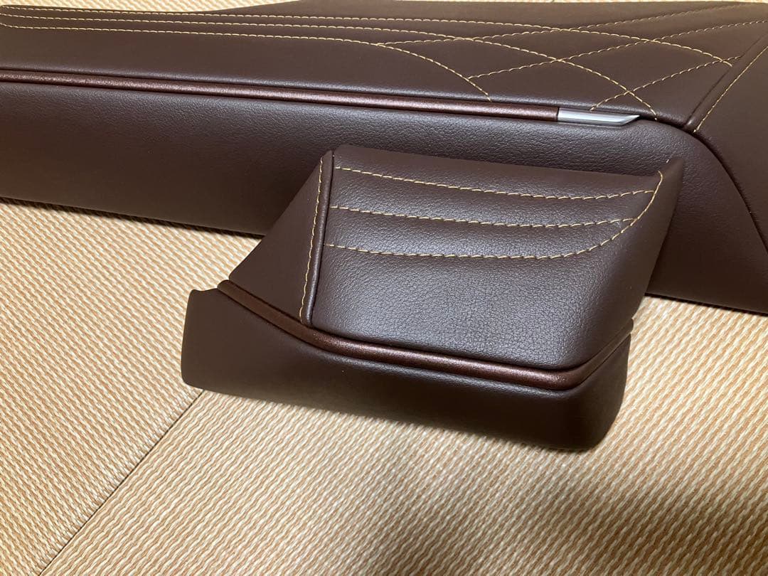 ましゃにぃ ハリアー80系 レザーエクスクルーシブ　ダッシュガーニッシュ