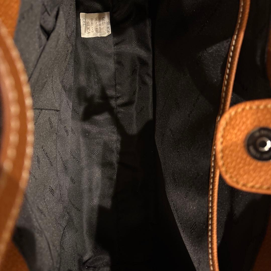 バレンシアガバッグ