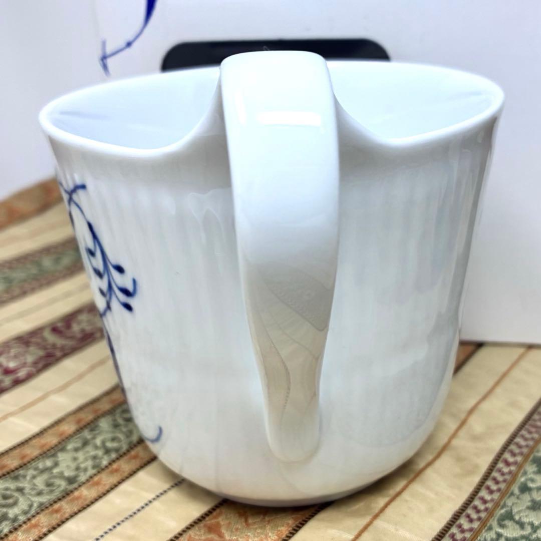 新品未使用　ロイヤルコペンハーゲン　ブルーフルーテッド　イニシャル【R】カップ