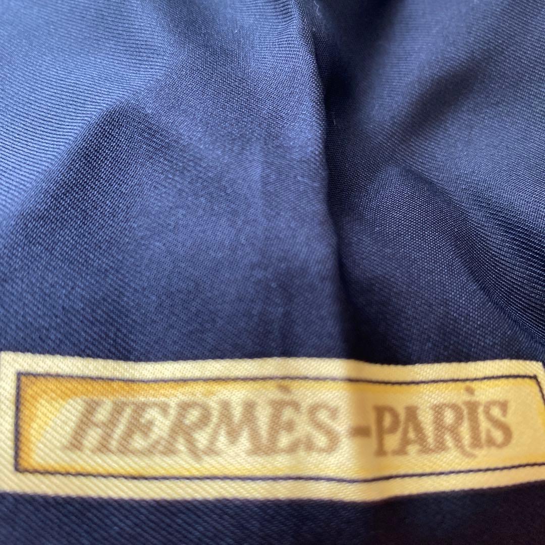 HERMÈS-シルクスカーフ LE MORS A LA CONETABLE