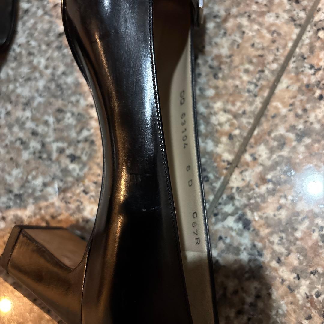 Ferragamo フェラガモ パンプス 黒 レザー ガンチーニ 6D 未使用