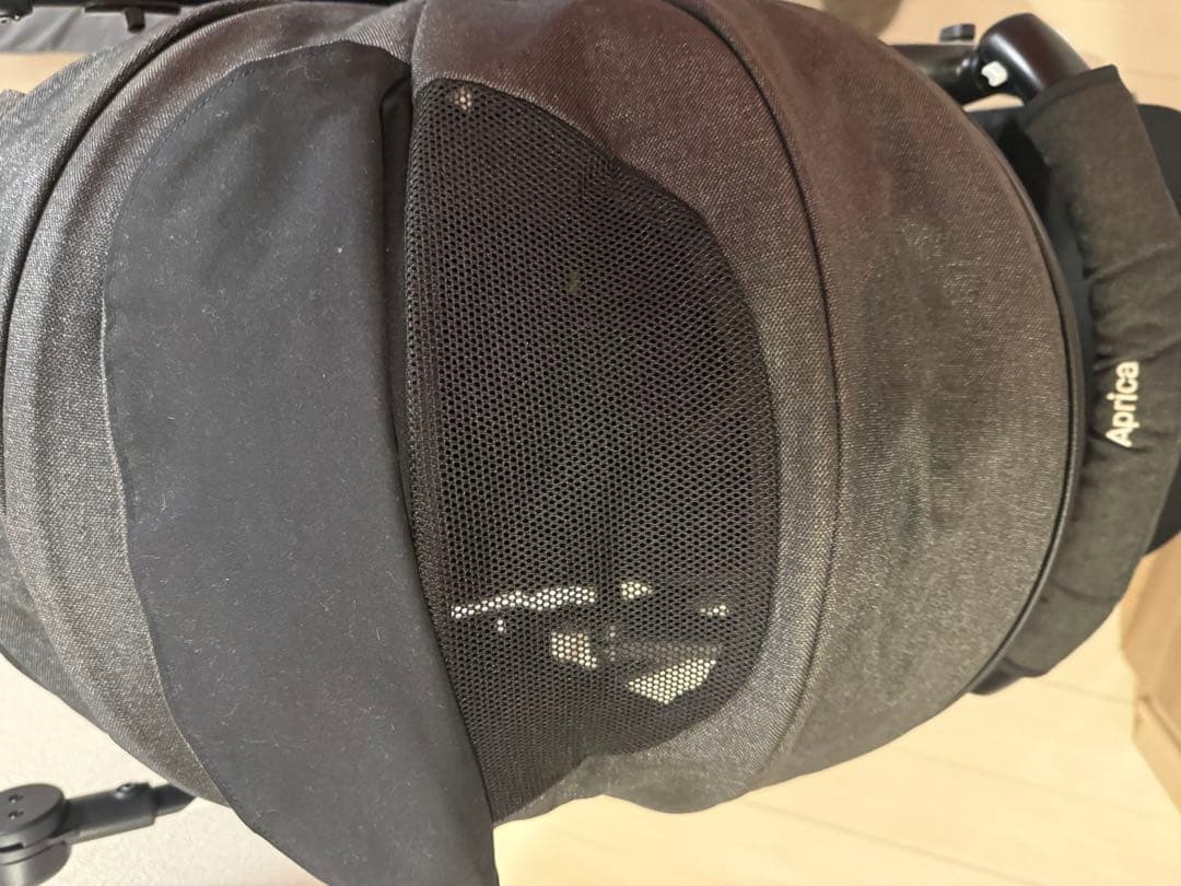 ラクーナクッションフリープラス　aprica ベビーカー