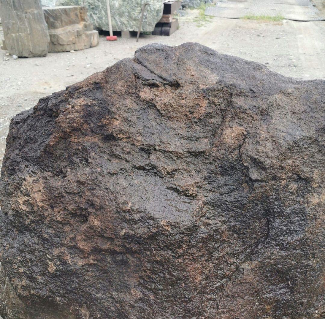 鳥海石　505キロ　庭石　石　石材 庭　坪庭　ガーデニング　置物　オブジェ