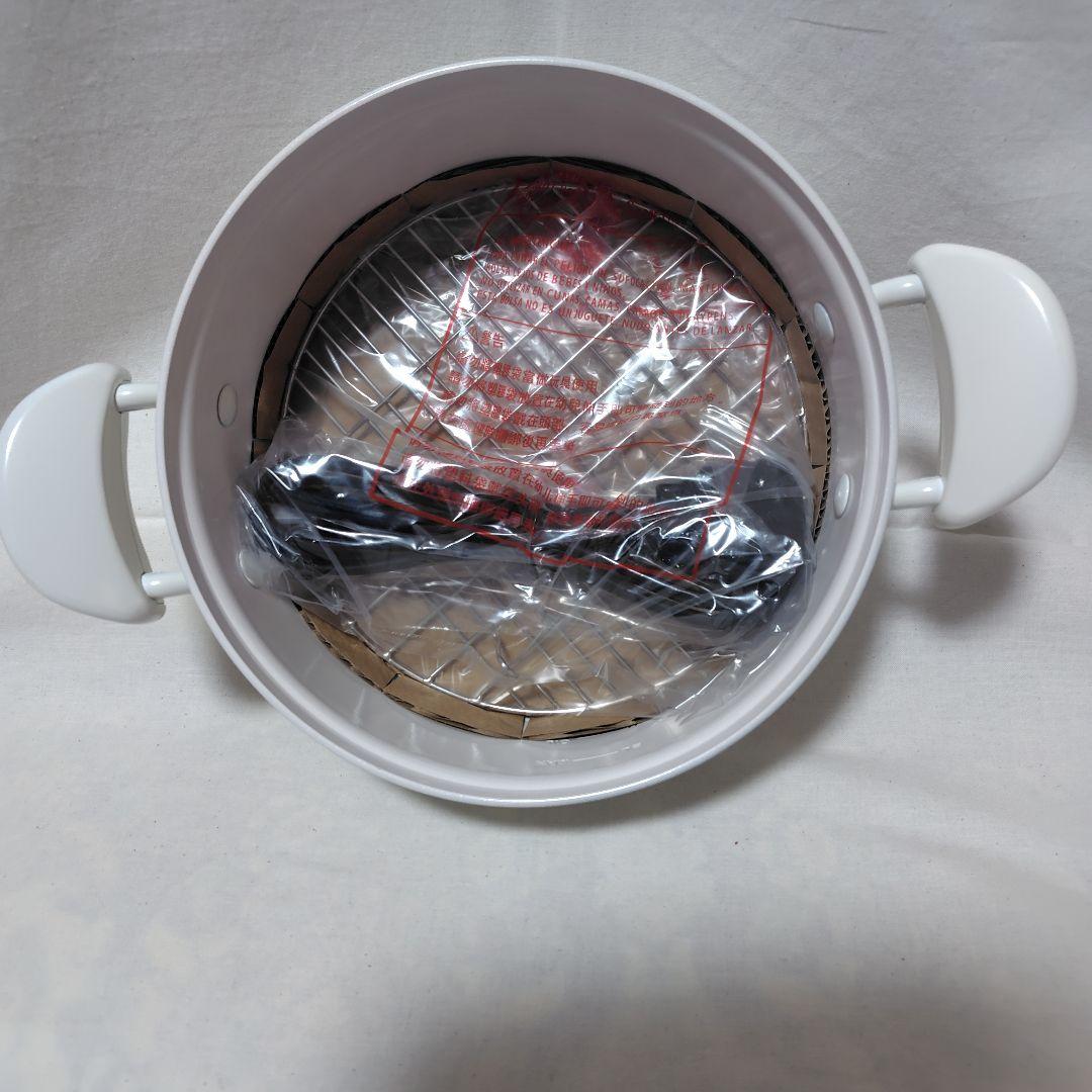 マルチグリルポット　ブルーノ　BOE065-WHホワイト　【新品】