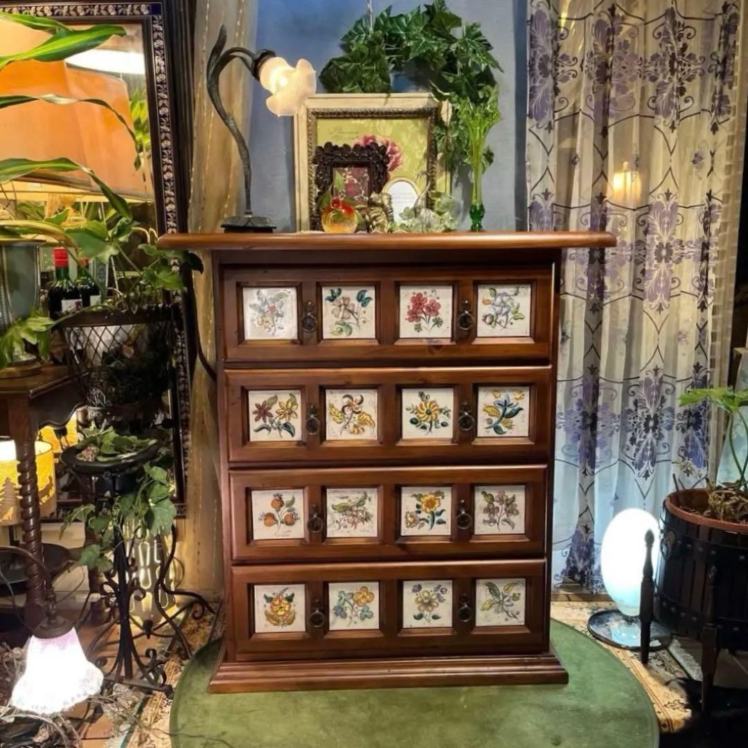 スパニッシュ　アンティーク　バレンシア　タイルチェスト　４段引き出し