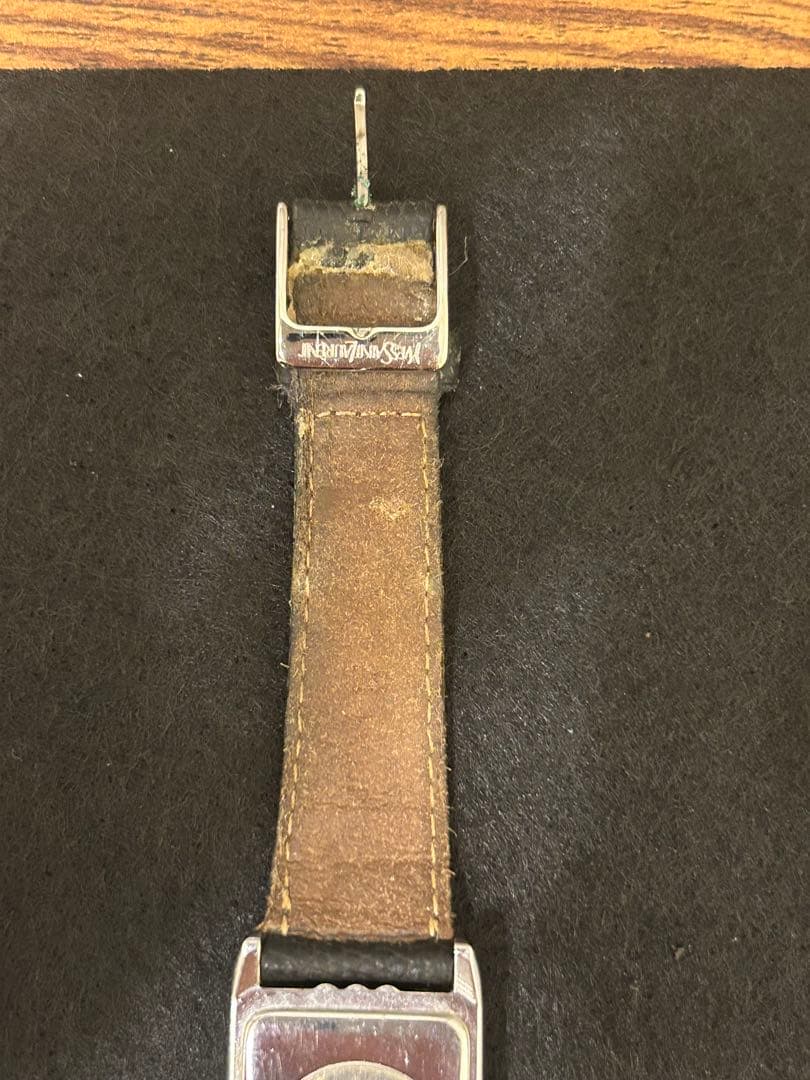 希少❗️Yves Saint Laurent クラシック レクタンギュラーウォッチ