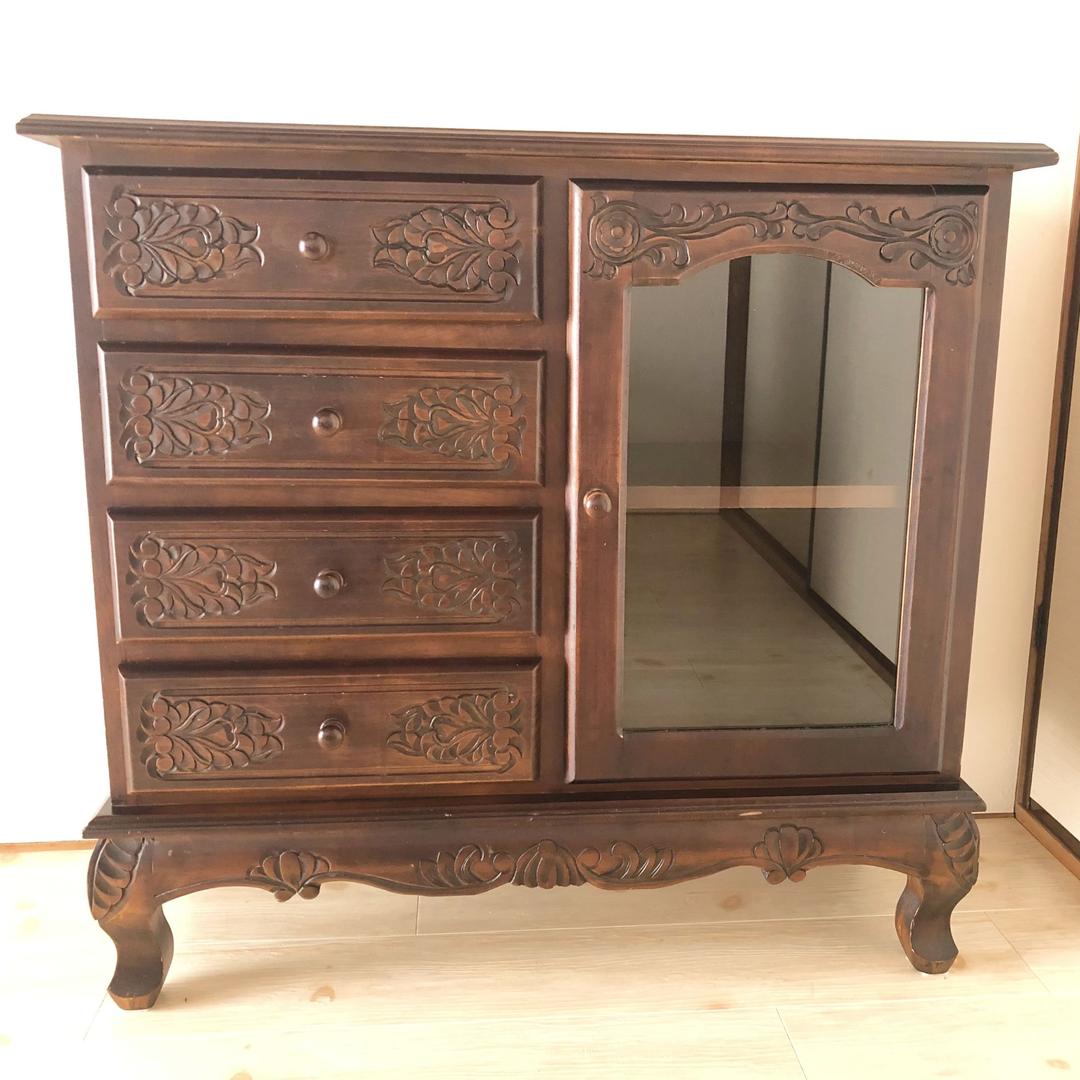 猫足アンティーク風　木製キャビネット