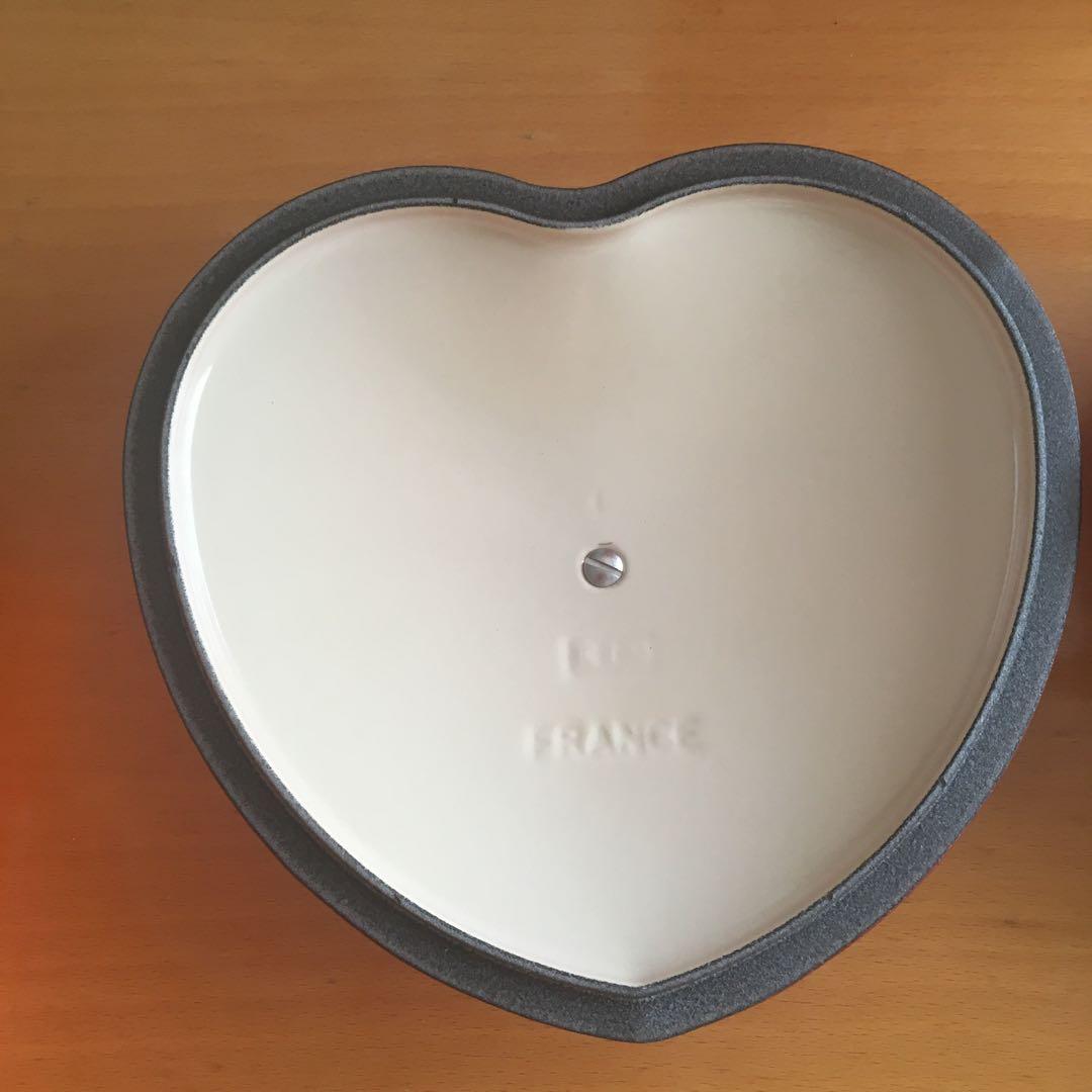 【未使用】ルクルーゼ ダムールディッシュ（ハート型鍋）