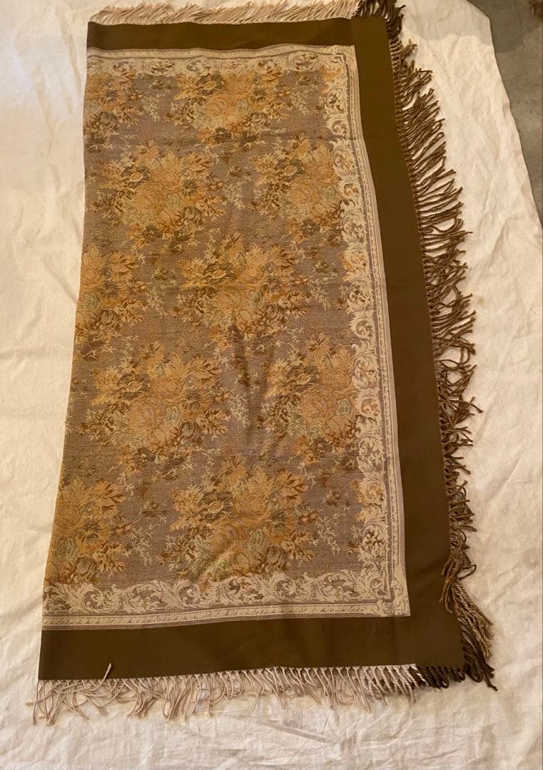 クリスチャンディオールDiorの大判ストール　良い柄