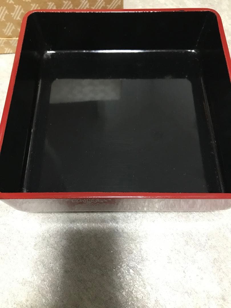 お重3段　漆塗り　重箱
