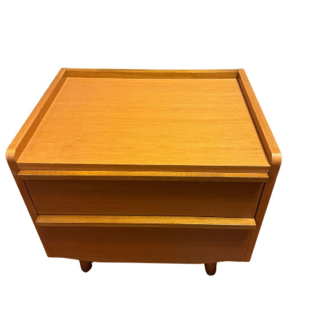 ウニコ　unico アルベロ　ベッドサイドチェスト