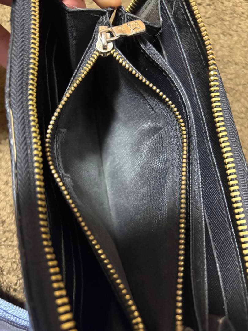 Louis Vuitton 長財布 ブラック 値下げ可能です