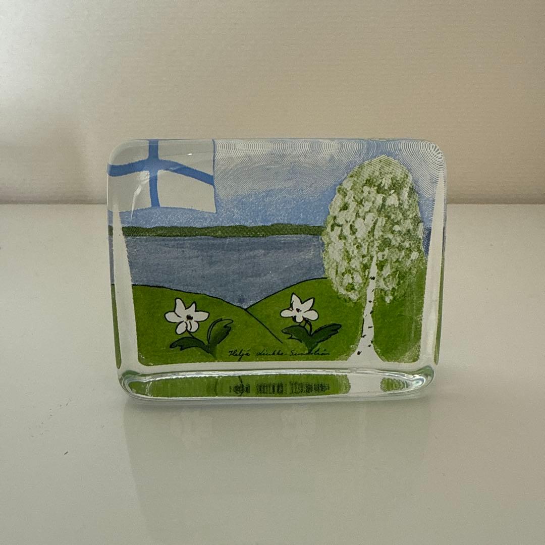 イッタラ　iittaIa フィンランドの春　ガラスカード　ペーパーウェイト　置物