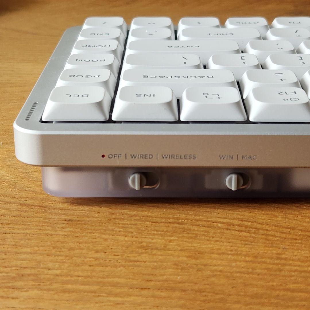 【茶軸へ変更可】NuPhy AIR75 v3 red nano US配列