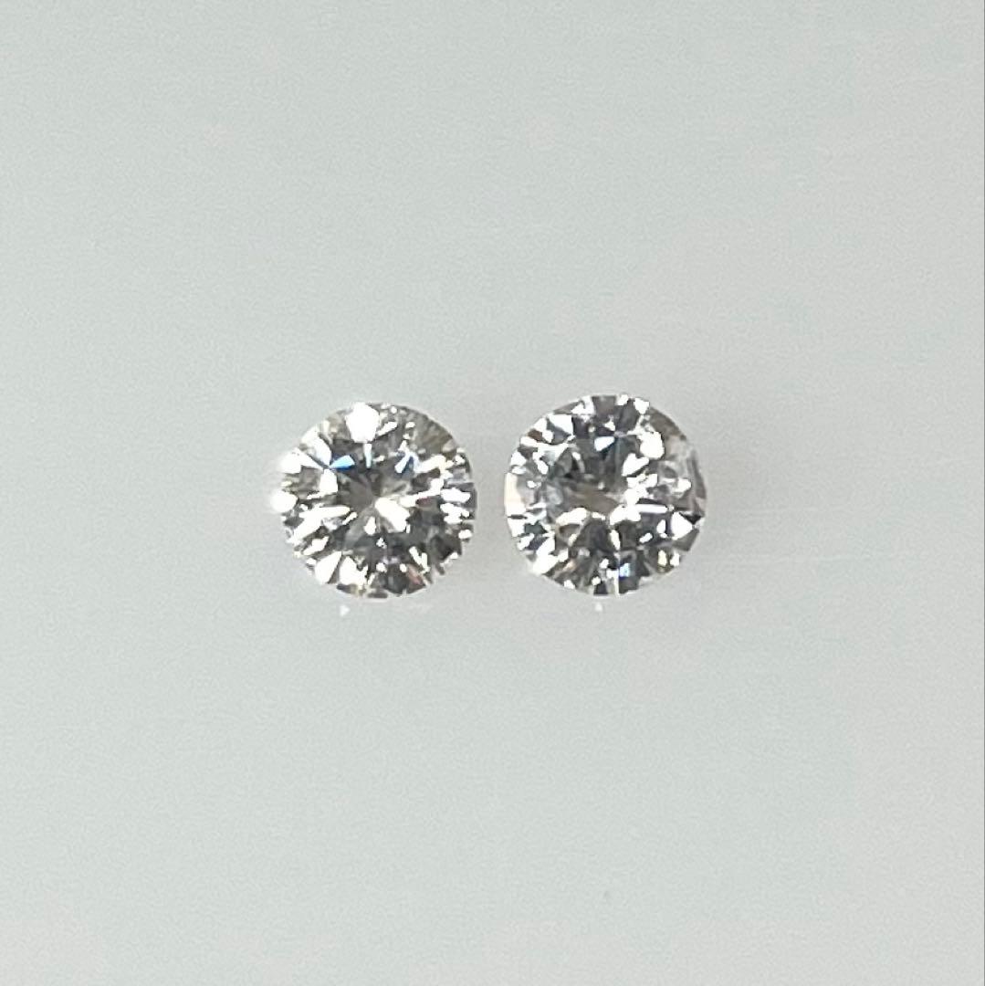 セット　PT天然ダイヤモンドピアス 計1.1ctUP 鑑別カード付