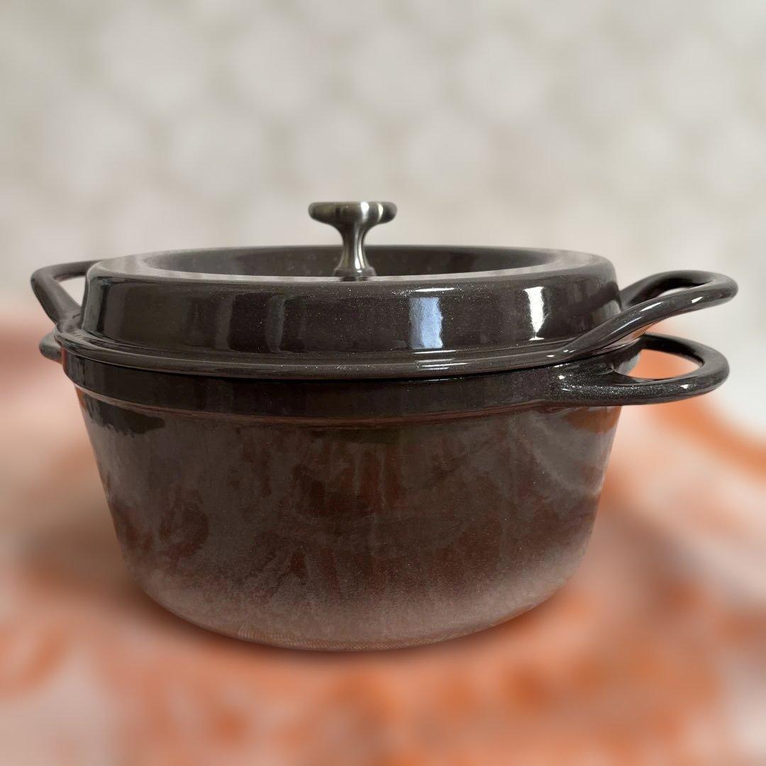 ベビ用品@整理中様 バーミキュラ 両手鍋 22cm ラウンド