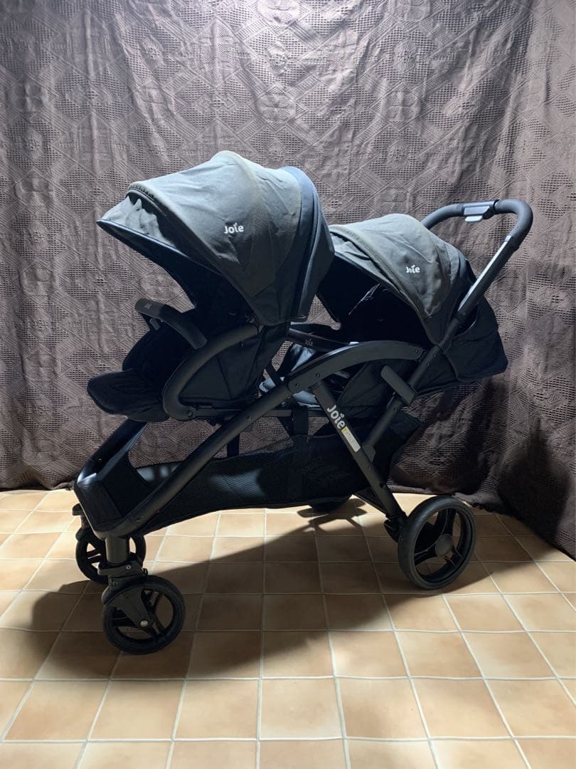 【丸洗い済み】二人乗りベビーカー エヴァライトデュオ 2人乗り ジョイー